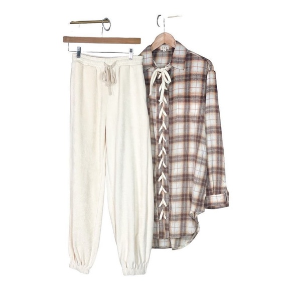 POL Cream Oversized Joggers - Picture 7 of 7